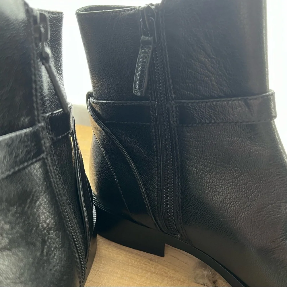 Tory Burch Perrine Leather Ankle Boot in Black Size 6.5 New